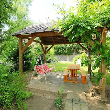 Fuchsia דירה Balatonboglár